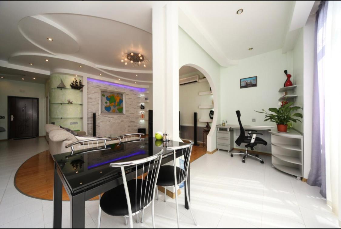 Apartamento "Нова Аркадія", Вид Моря Та Міста Odesa Exterior foto